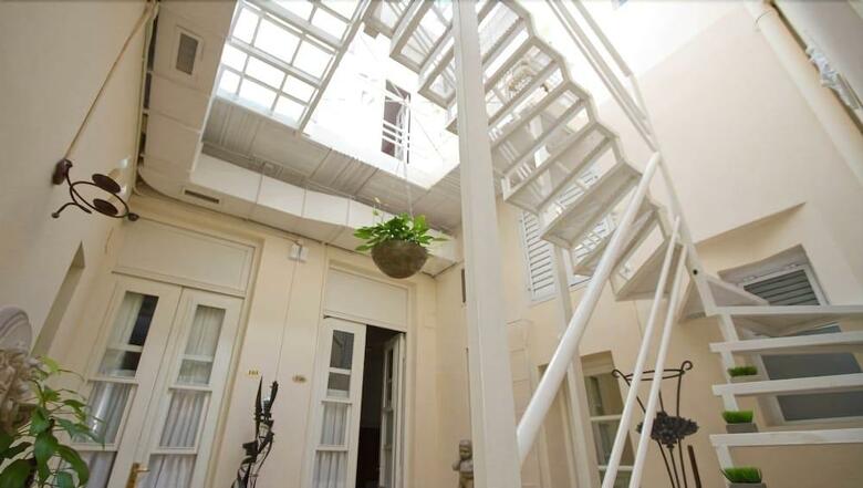 Hotel 1555 Malabia House