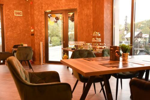 Casa Braneana- Pensiune Restaurant