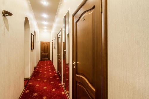 Pilau Business Hotel