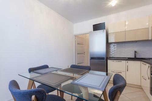Apartment Gorkogo 96
