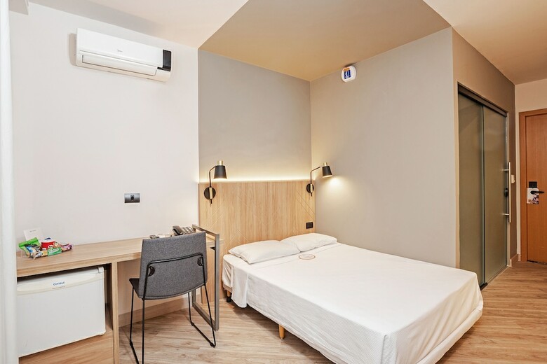 Hotel Slaviero Slim Alto Da XV