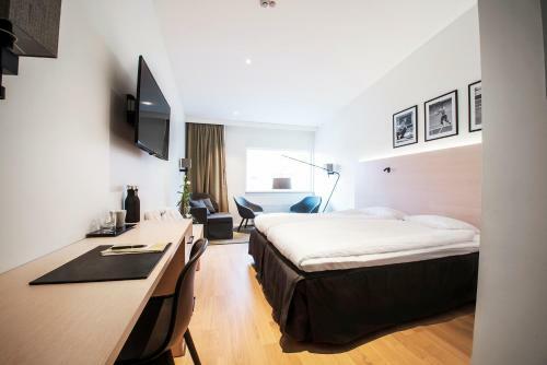 Rc Hotel Sport's & Business