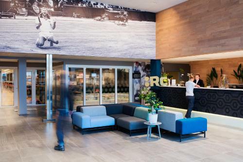 Rc Hotel Sport's & Business
