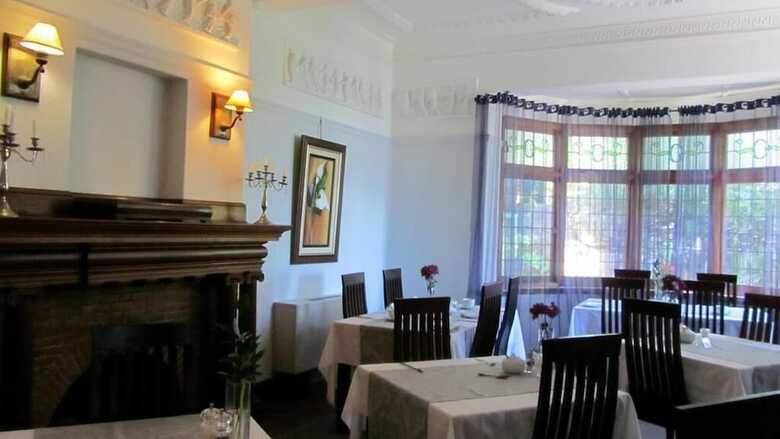 Hostal Cape Riviera Guesthouse
