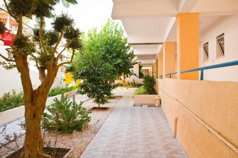 Hotel Napa Prince Apts