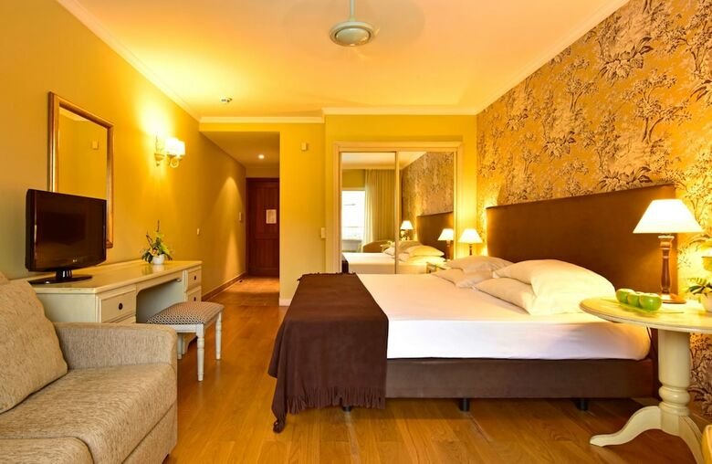 Pestana Village Garden Resort Aparthotel