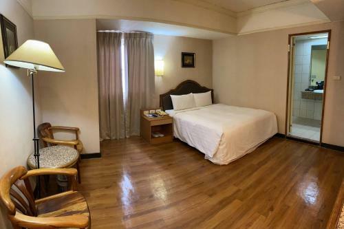 Tapeng Bay Holiday Hotel