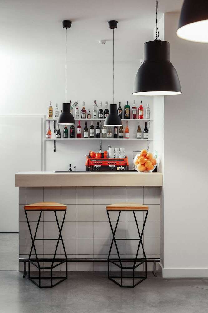 Orange Hotel