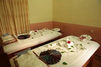 Hotel Pokhara Village Resort