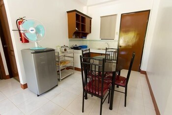 Aparthotel A Family Apartelle