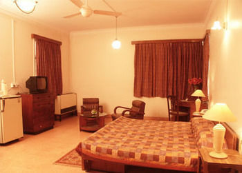Hotel Sunderban Resort & Spa