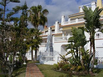 Aparthotel Apartamentos Tur�sticos Las Rosas De Capistrano
