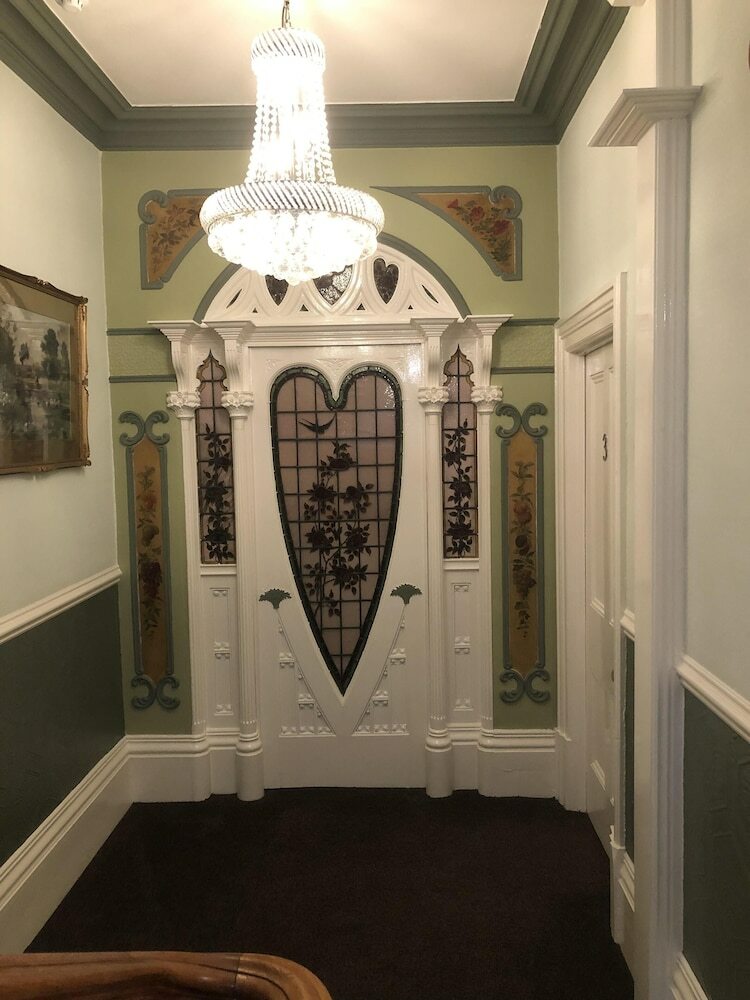 Hotel Ash Lodge - Guest House