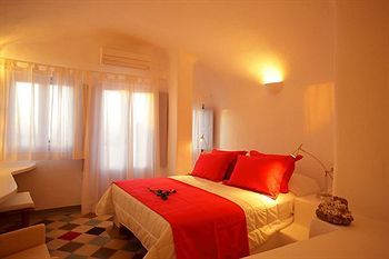 Hotel Ikastikies Suites
