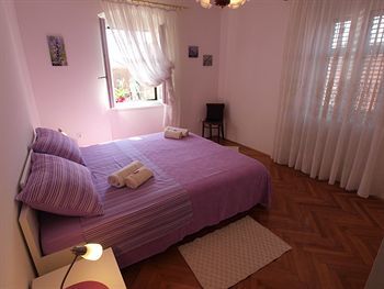 Apartments Gajeta