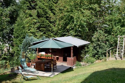Hostal G�stehaus - Haus Am Schultal