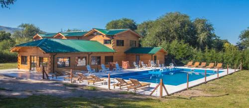 Hotel Del Milagro Caba�as & Posada