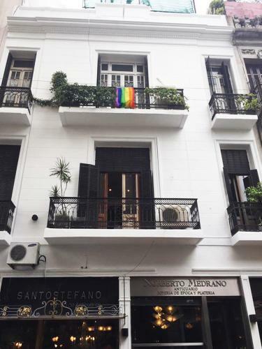 Lgy G A Y Bed & Breakfast Only Men