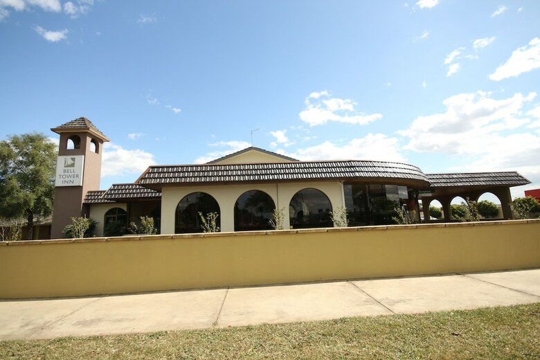 Hotel Bell Tower Inn