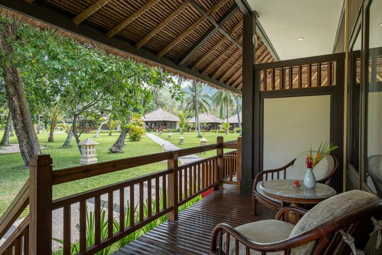 Hotel Merumatta Senggigi Lombok