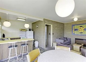 Hotel Comfort Inn And Suites Emmanuel