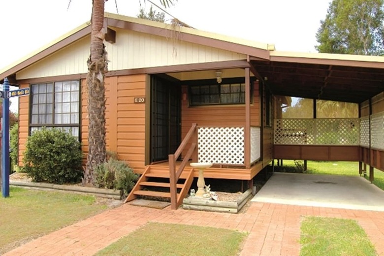 Smugglers Cove Holiday Village