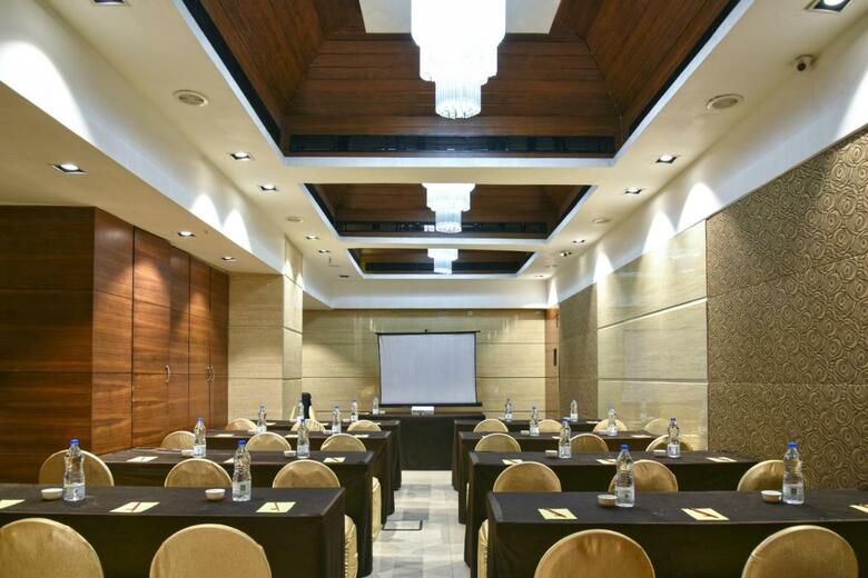 Hotel Quality Inn Residency