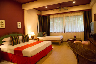 Hotel White House Beach Resort & Spa