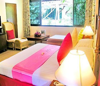 Hotel White House Beach Resort & Spa