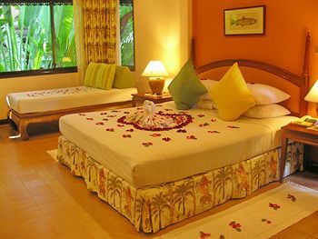 Hotel White House Beach Resort & Spa