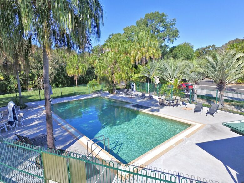 Aparthotel Sandcastles 1770 Motel & Resort