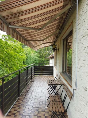 Hostal Helenental Pension & Apartments