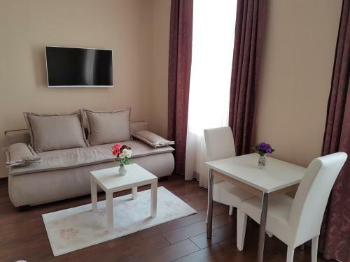 Hostal Promenade Inn