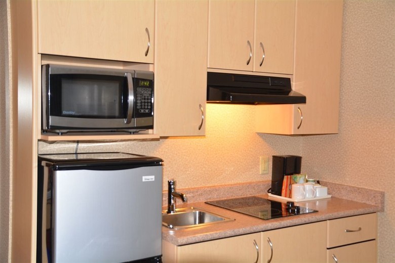 Accent Inn Vancouver Airport Hotel
