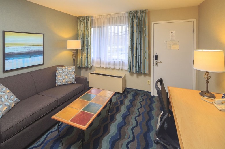 Accent Inn Vancouver Airport Hotel