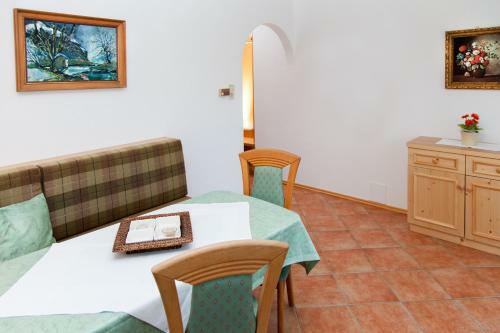 Hostal G�stehaus Frischhut