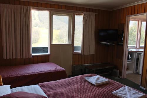 Kasees Apartments & Mountain Lodge