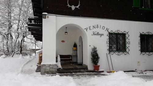 Hostal Pension Karlberger
