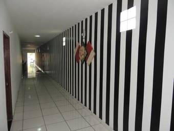 New Center Hotel