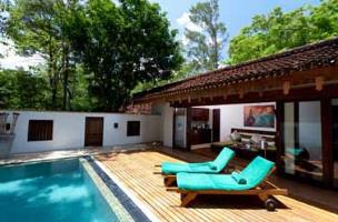 Hotel Amaya Lake