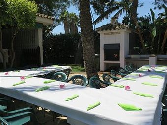 Aparthotel El Oasis