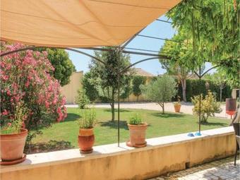 Four-bedroom Holiday Home In Monteux