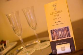 Hotel Esedra Inn