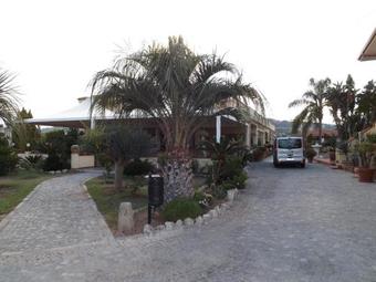 Hotel Damanse