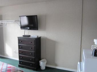 Motel Hide-away Inn