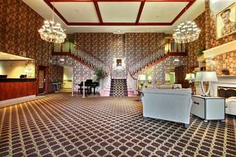 Hotel Comfort Suites Milwaukee Airport