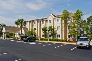 Hotel Microtel Inn & Suites