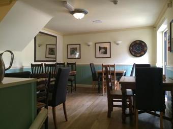 Hotel The Grove Arms, Ludwell