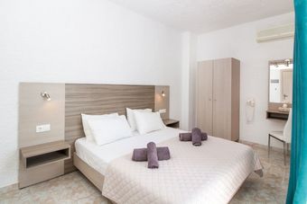 Hotel Studios Anika