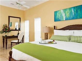 Hotel Windsong Resort